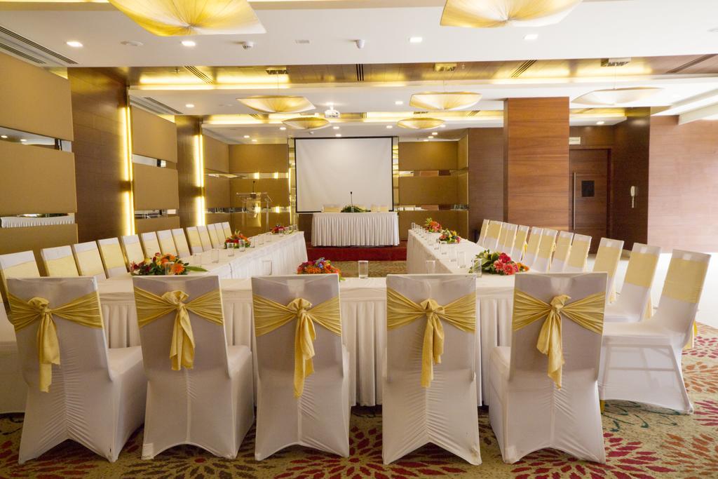 Dolphin Hotel Visakhapatnam Dış mekan fotoğraf